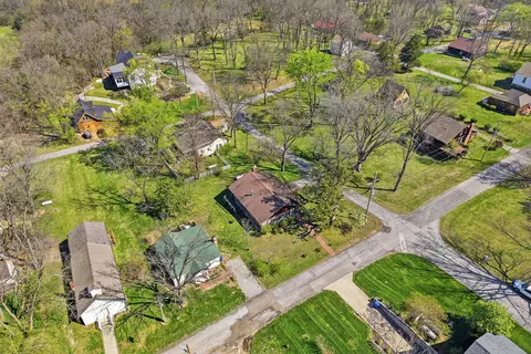 View/Area - 702 High St, Arrow Rock, MO 65320 photo 3 of 14