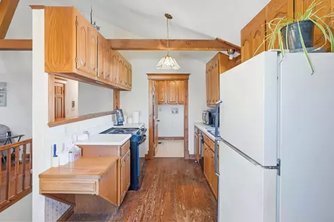 Kitchen - 702 High St, Arrow Rock, MO 65320 photo 2 of 6