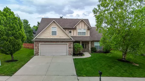 7010 Madison Creek Dr, Columbia, MO 65203