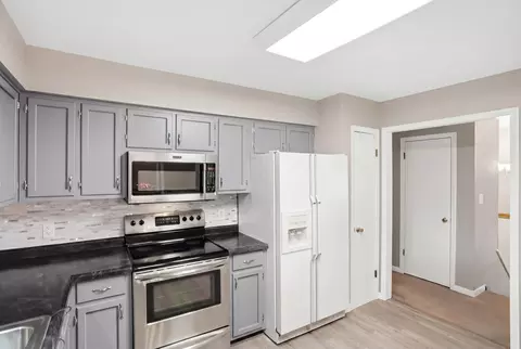 Kitchen - 3855 State Road Aa, Tebbetts, MO 65080 photo 3 of 5