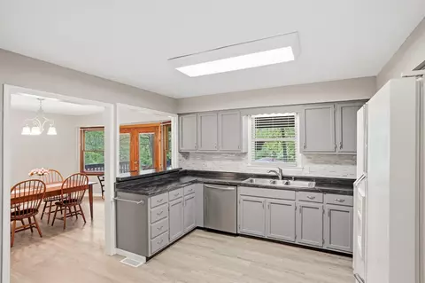 Kitchen - 3855 State Road Aa, Tebbetts, MO 65080 photo 4 of 5
