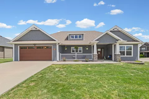 7418 Oakley Dr, Columbia, MO 65203