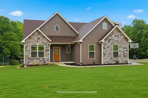 18925 S Rte A, Hartsburg, MO 65039