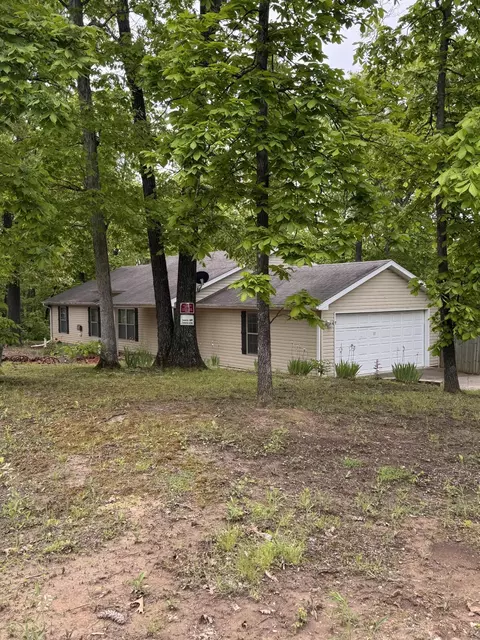 7750 W Hughes Rd, Harrisburg, MO 65256