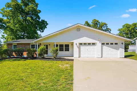 4507 Oak View Dr, Columbia, MO 65202
