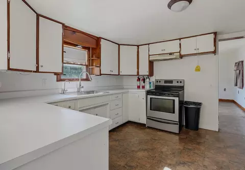 Kitchen - 1806 S Aurora St, Eldon, MO 65026 photo 1 of 2