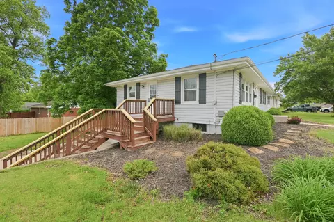 Exterior - 1001 Chippewa Dr, Fulton, MO 65251 photo 2 of 5