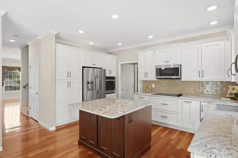 Kitchen - 1901 Bluff Pointe Dr, Columbia, MO 65201 photo 6 of 7
