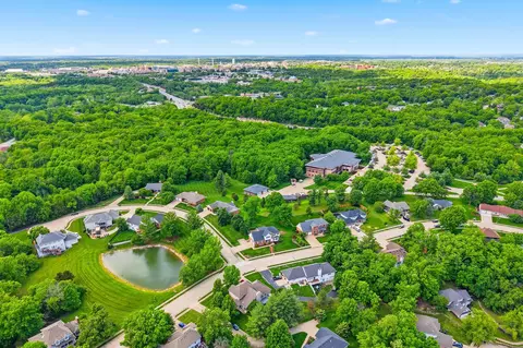 View/Area - 1901 Bluff Pointe Dr, Columbia, MO 65201 photo 8 of 10