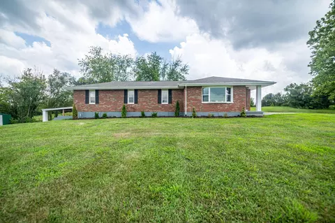 Exterior - 910 E Saint Eunice Rd, Fulton, MO 65251 photo 1 of 6