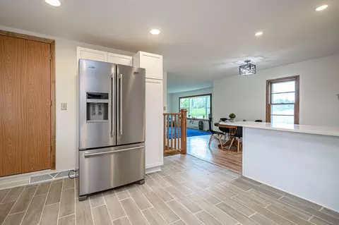 Kitchen - 910 E Saint Eunice Rd, Fulton, MO 65251 photo 6 of 10