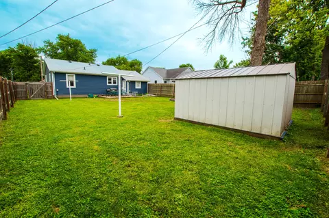 Exterior - 515 Garfield Ave, Moberly, MO 65270 photo 4 of 4