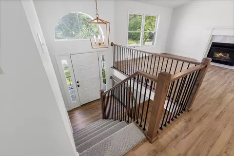 Entry Way - 1508 Prestwick Dr, Columbia, MO 65203 photo 2 of 4
