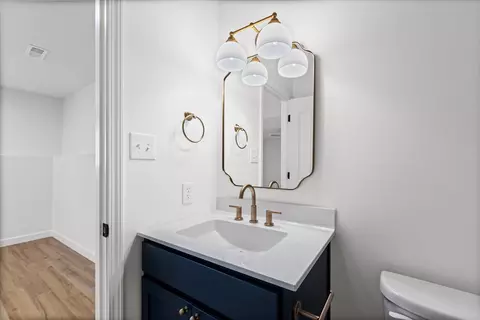 Bath - 1508 Prestwick Dr, Columbia, MO 65203 photo 7 of 7