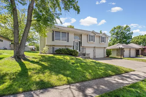 Exterior - 1508 Prestwick Dr, Columbia, MO 65203 photo 3 of 8