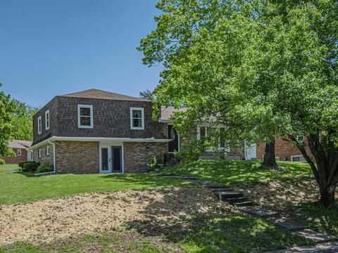 Exterior - 302 Circle Dr, Moberly, MO 65270 photo 8 of 8