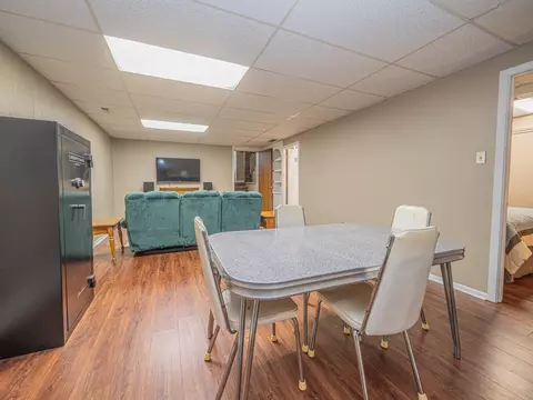 Dining - 302 Circle Dr, Moberly, MO 65270 photo 4 of 4