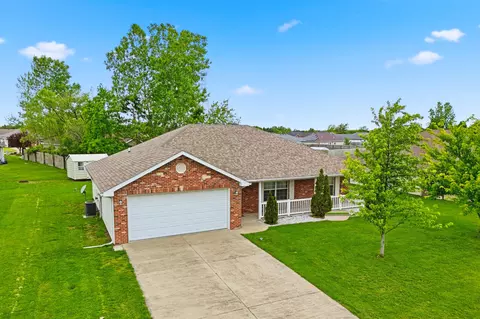 View/Area - 210 Brookstone Dr, Holts Summit, MO 65043 photo 2 of 7