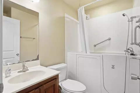 Bath - 210 Brookstone Dr, Holts Summit, MO 65043 photo 2 of 2
