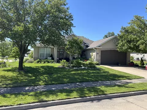 4801 Alcott Dr, Columbia, MO 65202