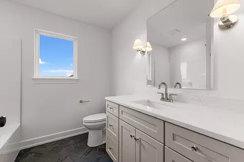 Bath - 301 Ash Down Dr, Columbia, MO 65201 photo 5 of 5