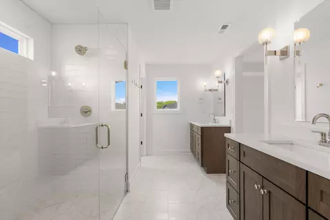 Bath - 301 Ash Down Dr, Columbia, MO 65201 photo 1 of 5