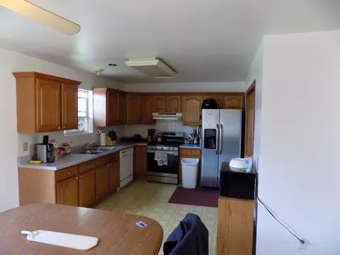 Kitchen - 703 E Rodemyre St, Centralia, MO 65240 photo 1 of 3