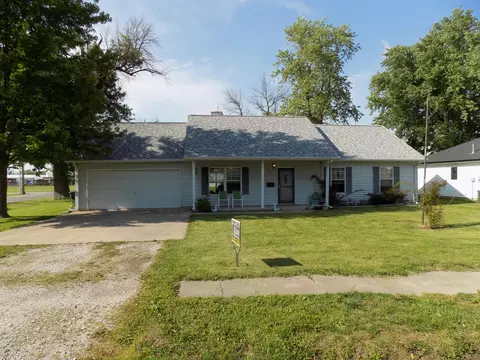 Other - 703 E Rodemyre St, Centralia, MO 65240 photo 6 of 7
