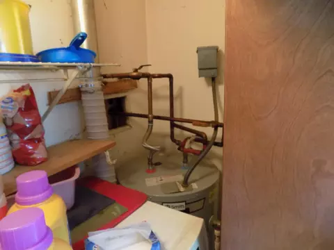 Other - 703 E Rodemyre St, Centralia, MO 65240 photo 1 of 7