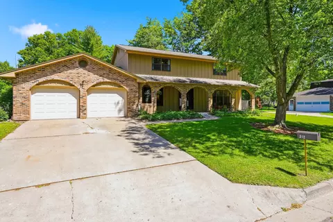 312 Defoe Dr, Columbia, MO 65203