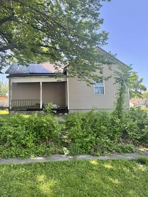 912 Bond St, Moberly, MO 65270