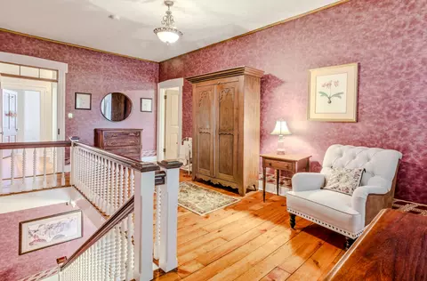 Entry Way - 410 5th St, Glasgow, MO 65254 photo 6 of 12