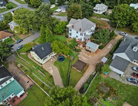 View/Area - 410 5th St, Glasgow, MO 65254 photo 3 of 4