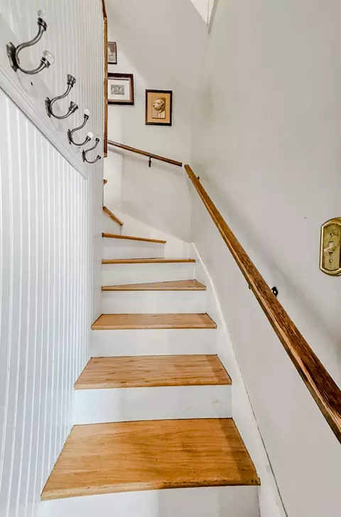 Entry Way - 410 5th St, Glasgow, MO 65254 photo 8 of 12