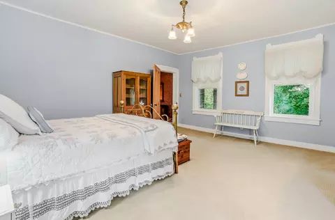 Bedroom - 410 5th St, Glasgow, MO 65254 photo 4 of 8