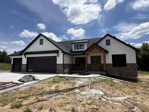 9000 N Highway Vv, Columbia, MO 65202