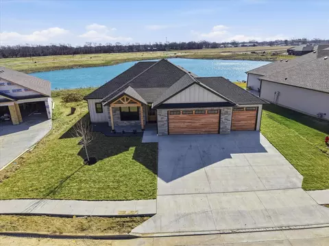 14670 Wellstead Dr, Hallsville, MO 65255