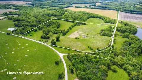 2291 County Road H, Fayette, MO 65248