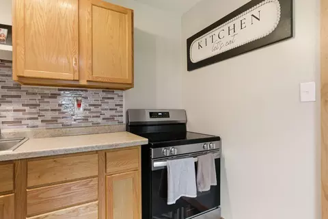 Kitchen - 305 N Morris Ave, Clark, MO 65243 photo 3 of 6