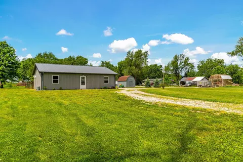 Exterior - 305 N Morris Ave, Clark, MO 65243 photo 10 of 12
