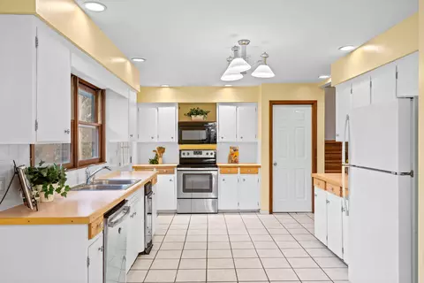 5385 N Clearview Rd, Columbia, MO 65202 photo 3