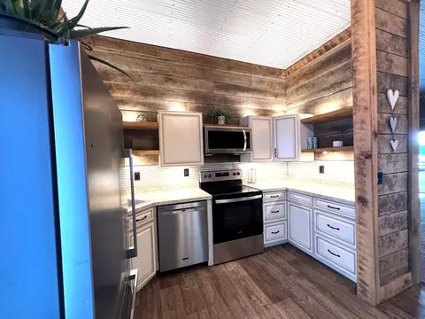 Kitchen - 13985 N Pilot, Pilot Grove, MO 65276 photo 1 of 4