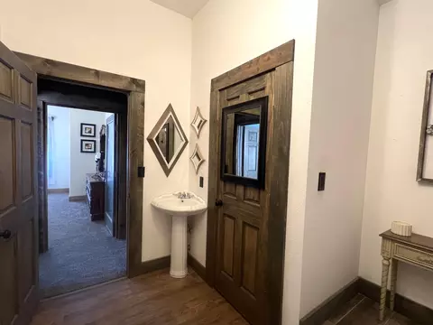 Entry Way - 13985 N Pilot, Pilot Grove, MO 65276 photo 2 of 4
