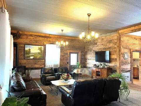 Living - 13985 N Pilot, Pilot Grove, MO 65276 photo 3 of 8