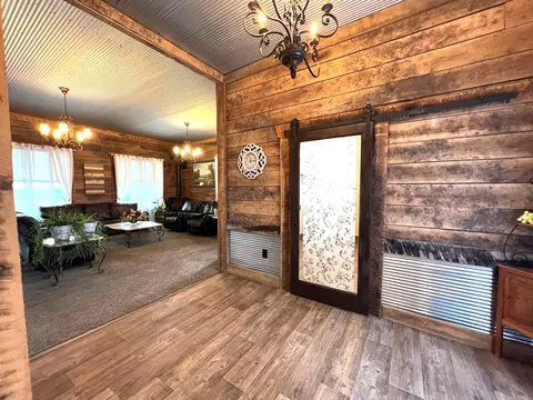 Entry Way - 13985 N Pilot, Pilot Grove, MO 65276 photo 1 of 3