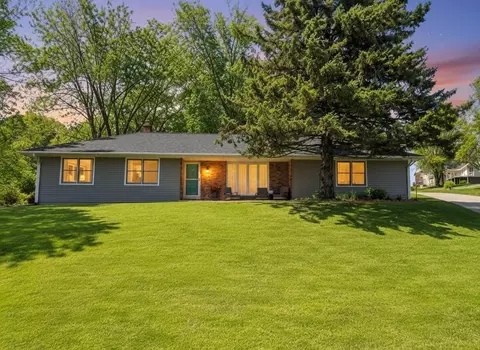 101 Lakeview Dr, Glasgow, MO 65254