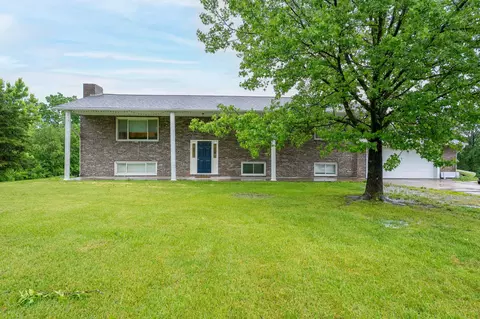8461 E Highway Oo, Hallsville, MO 65255
