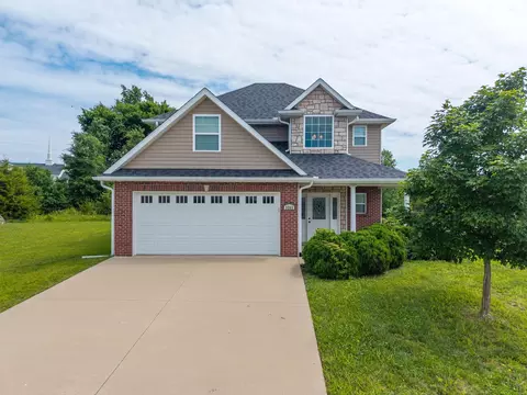 5303 Pebble Beach Dr, Columbia, MO 65201