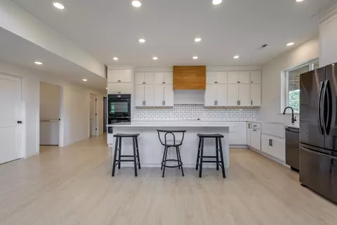 Kitchen - 6160 Audrain Road 165, Sturgeon, MO 65284 photo 2 of 7