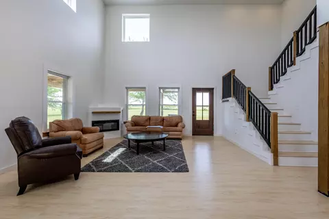 Living - 6160 Audrain Road 165, Sturgeon, MO 65284 photo 2 of 4
